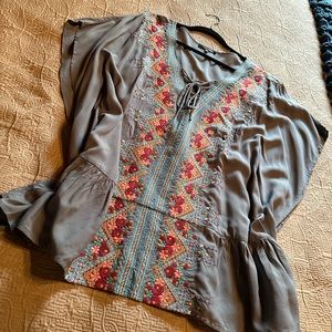 Andree by Unit - Gray tunic with lovely embroidery.